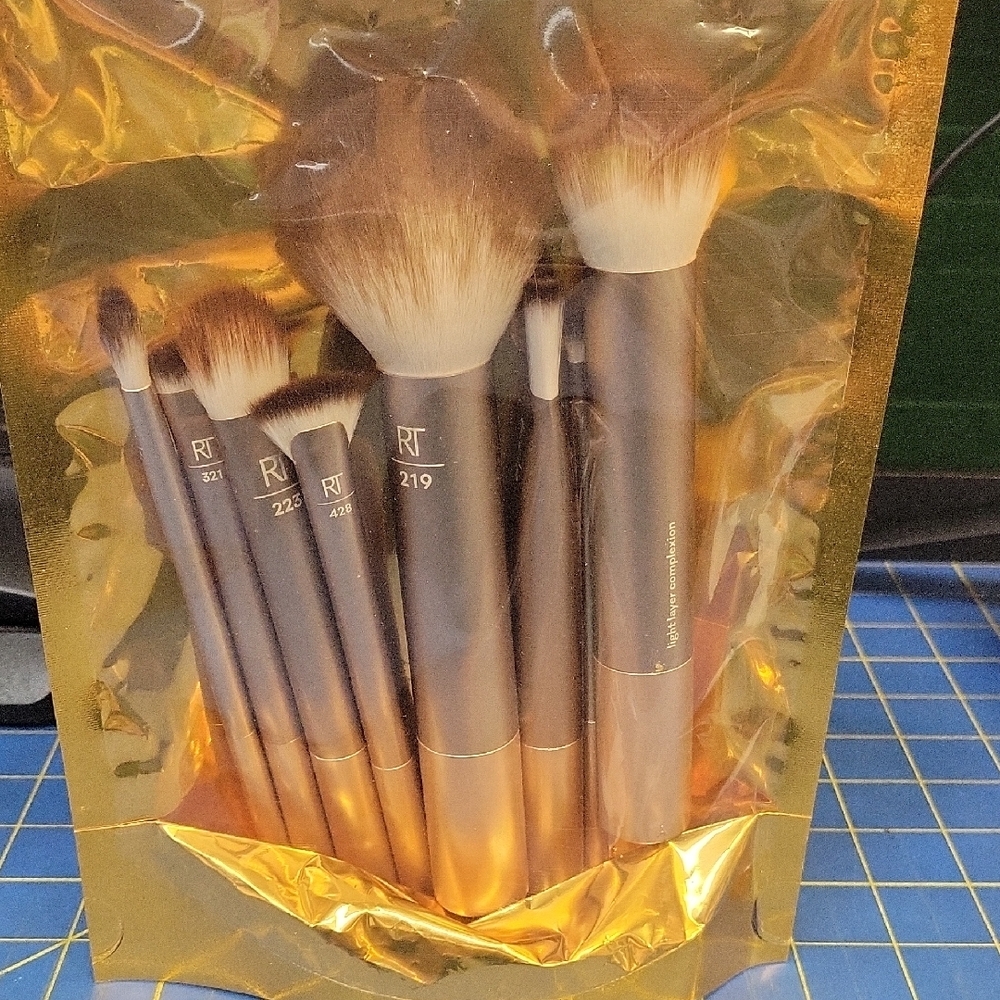 RT Makeup Brush Set of 9